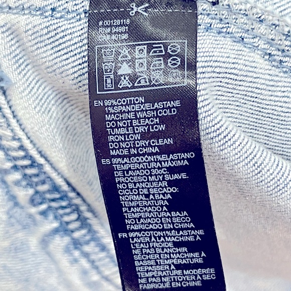 Life in Progress Jean Like Jacket Size Medium Blue in Color - Picture 5 of 5